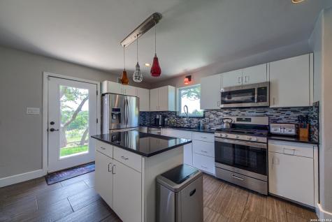 193 Doris Drive Kerrville TX 78028