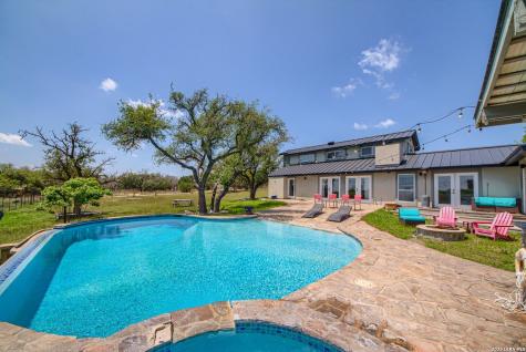 193 Doris Drive Kerrville TX 78028
