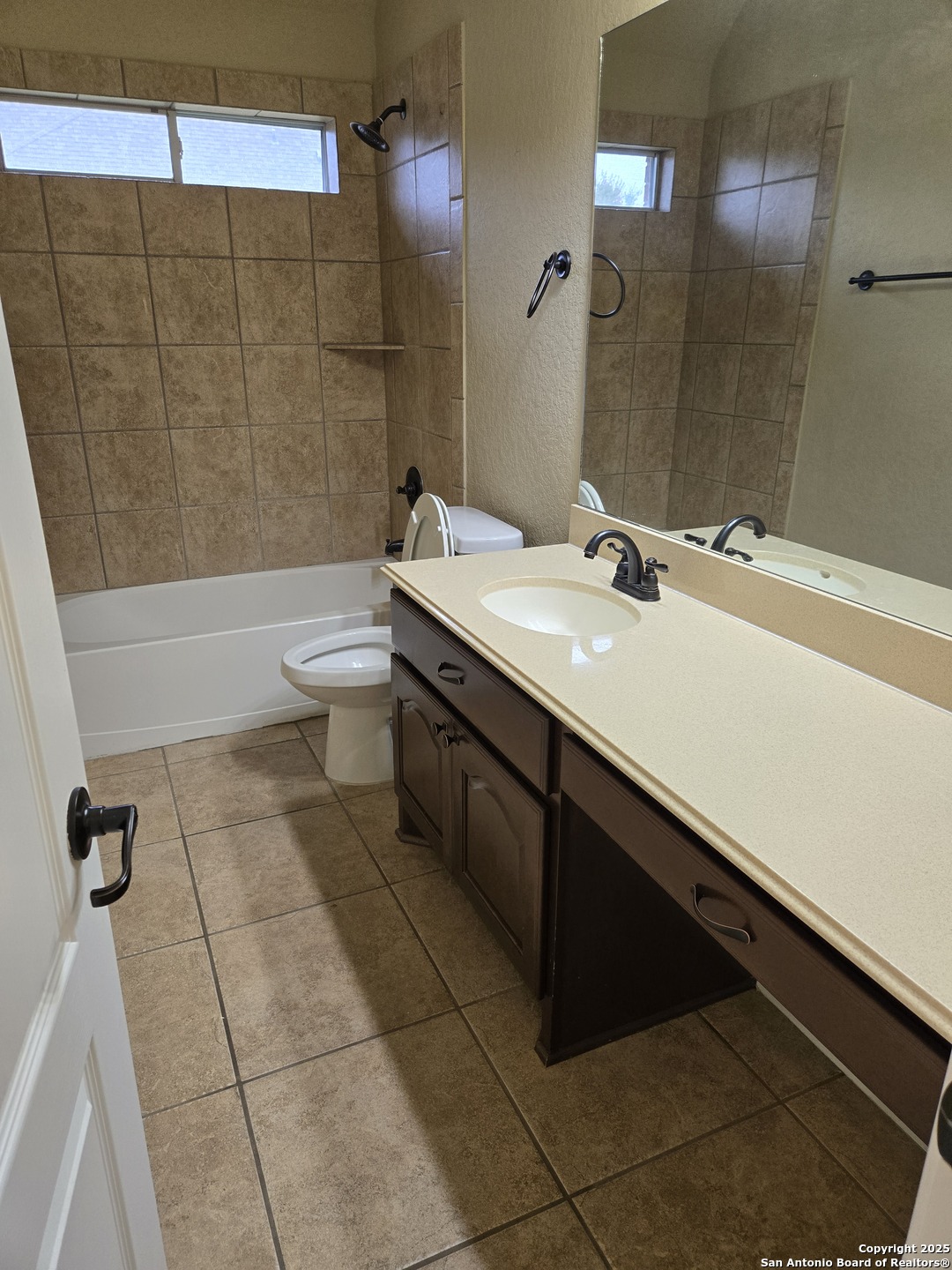 6718 Laura Heights Schertz TX 78154