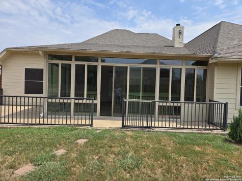 6718 Laura Heights Schertz TX 78154