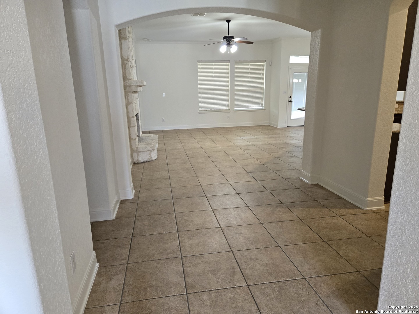 6718 Laura Heights Schertz TX 78154