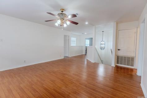 5135 Stormy Hills San Antonio TX 78247