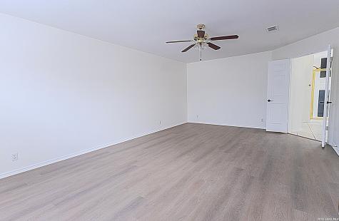 5135 Stormy Hills San Antonio TX 78247