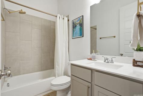 24062 Sidehill Lie San Antonio TX 78261