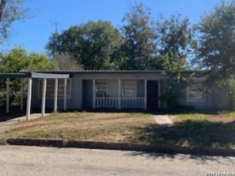 318 W 12th Shiner TX 77984