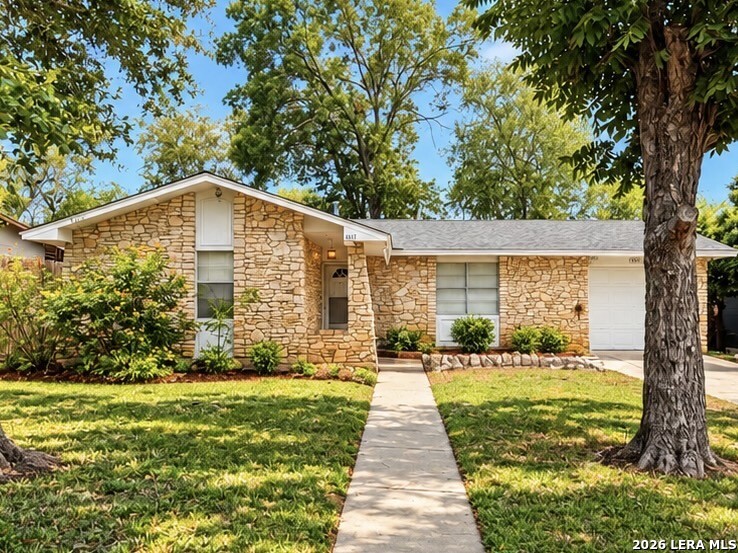 4815 Casa Manana Street San Antonio TX 78233