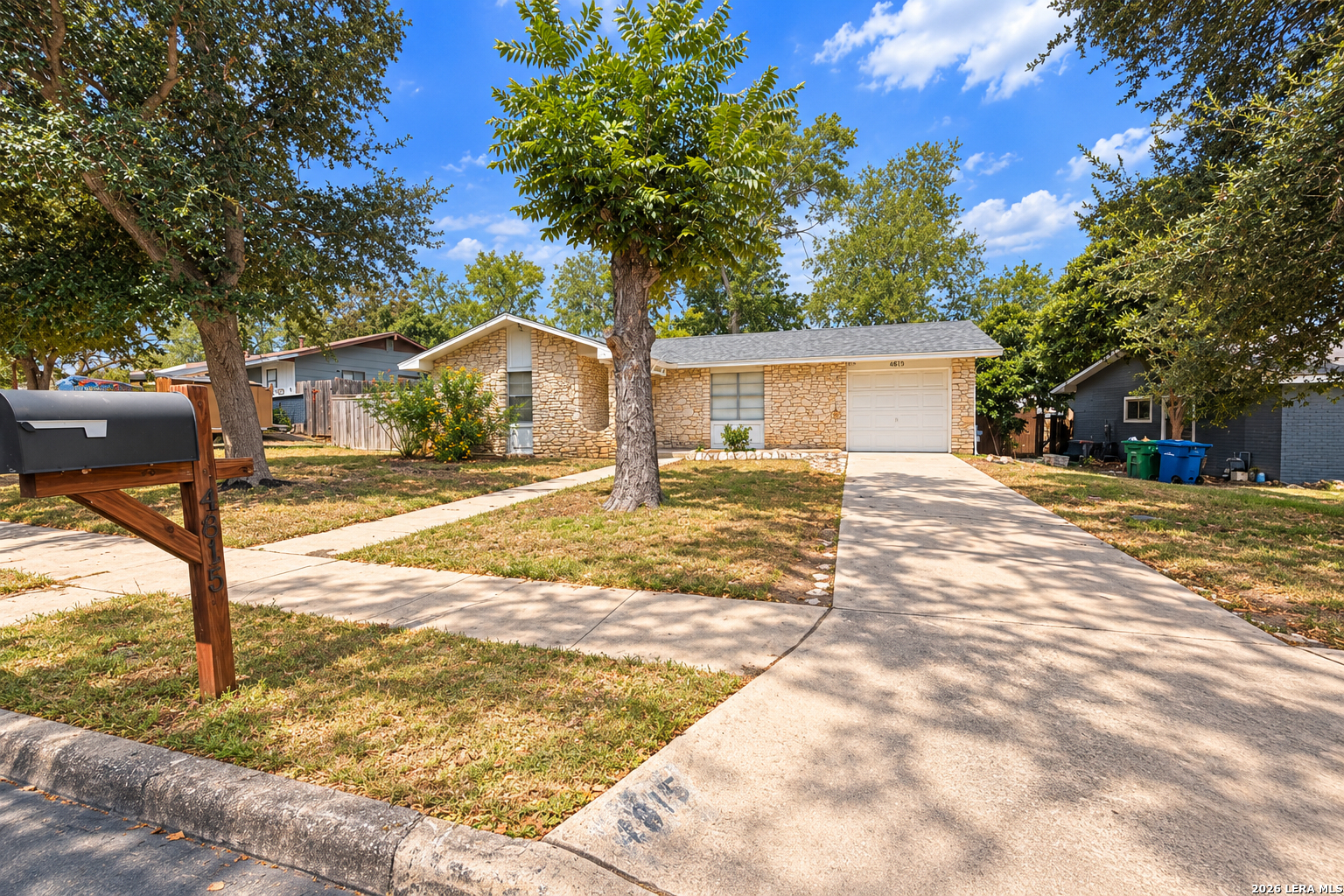 4815 Casa Manana Street San Antonio TX 78233