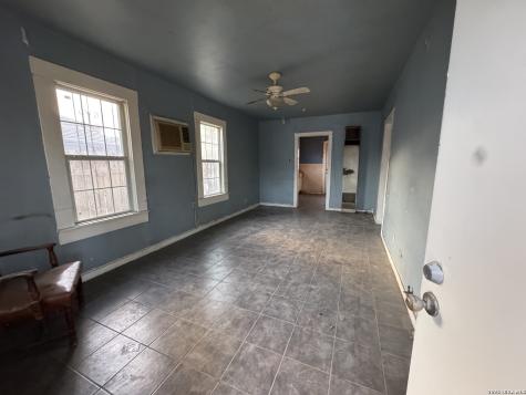 613 Blaine San Antonio TX 78202