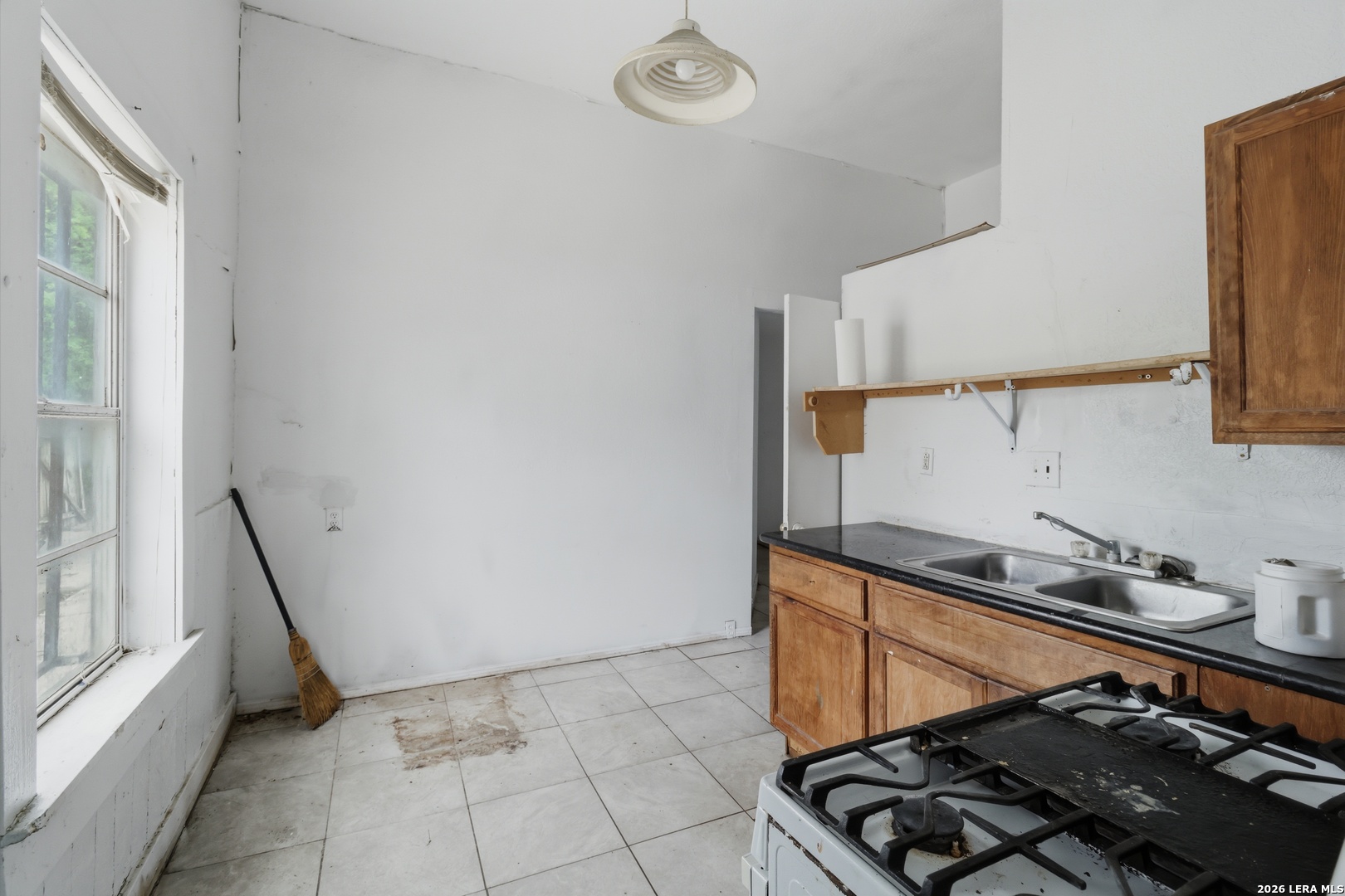 136 Allsup San Antonio TX 78237