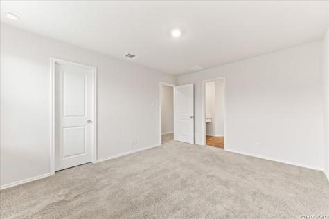 1149 Barn Swallow Way San Antonio TX 78253