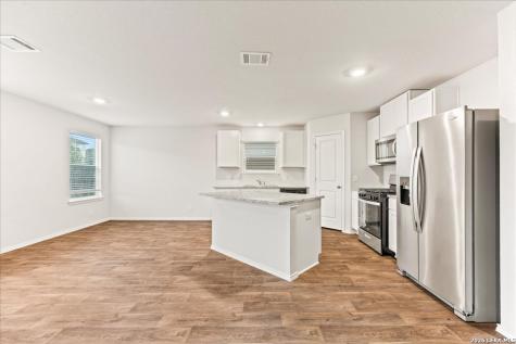 1149 Barn Swallow Way San Antonio TX 78253