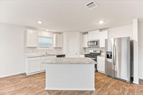 1149 Barn Swallow Way San Antonio TX 78253