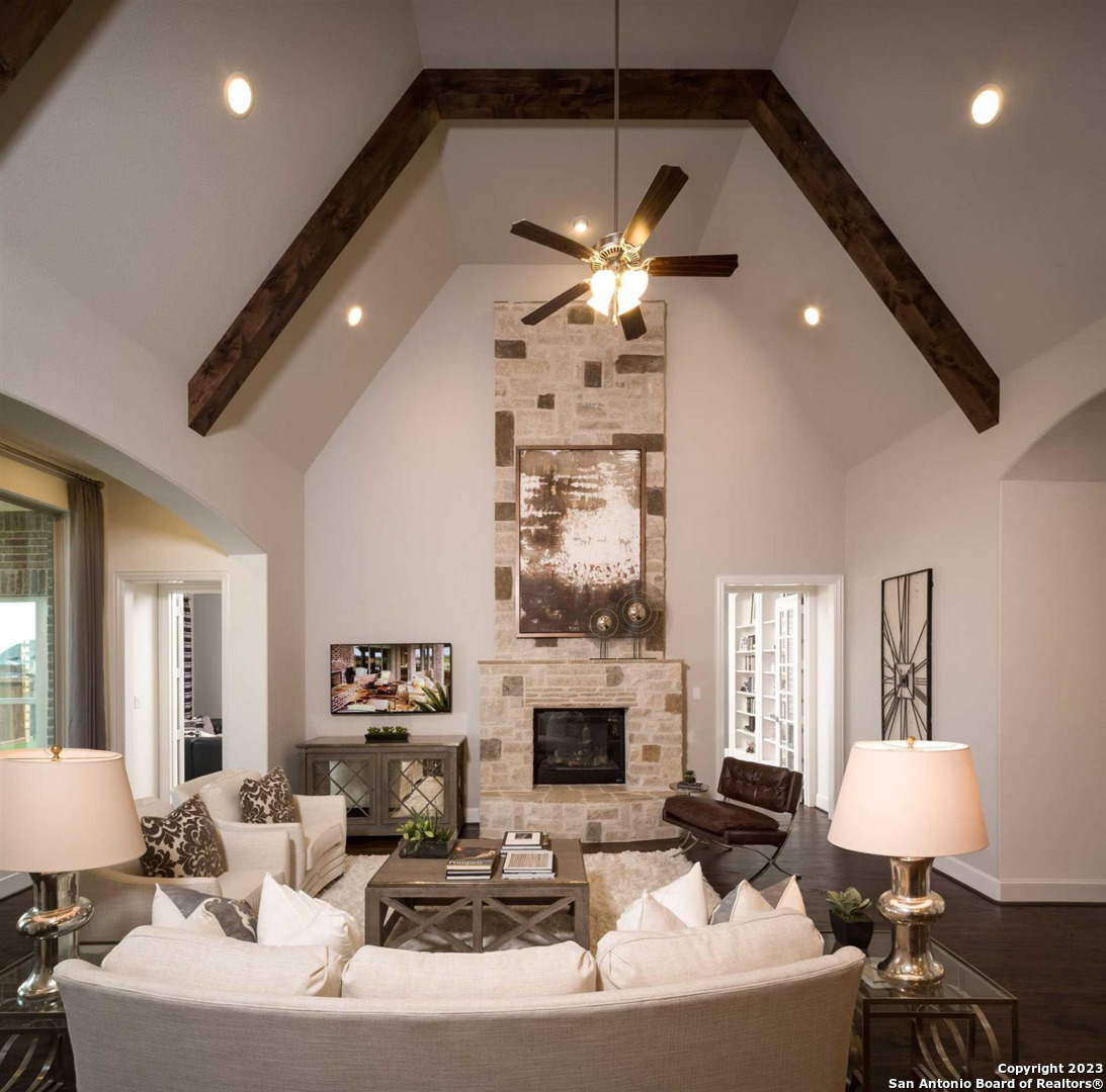 10019 Deidehban Drive Boerne TX 78006