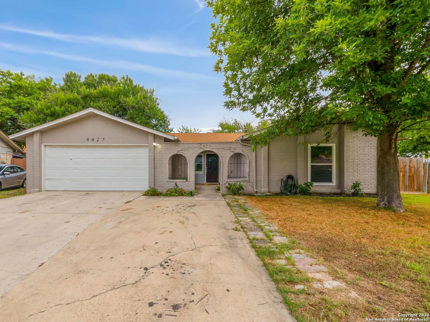 6627 Robin Forest San Antonio TX 78239