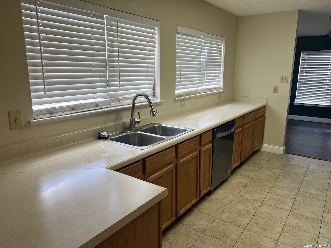 2628 Westover View San Antonio TX 78251