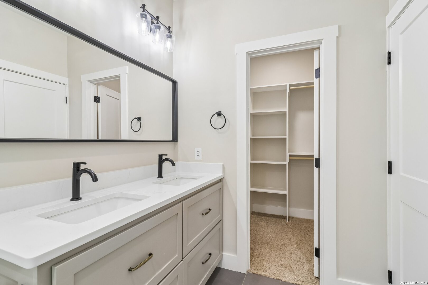1535 Larkspur San Antonio TX 78213