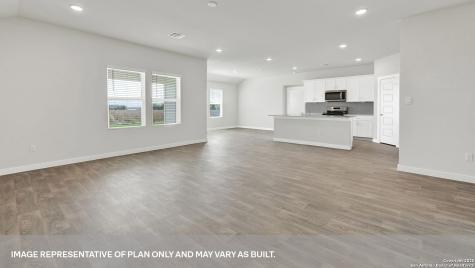 426 Kolbo Crossing Cove Lockhart TX 78644