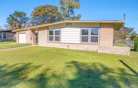 423 Springwood Lane San Antonio TX 78216