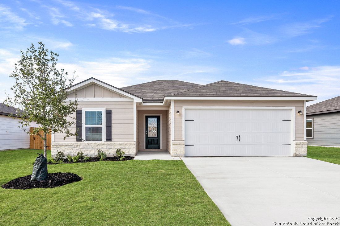 16008 Stratford Cove Lytle TX 78052