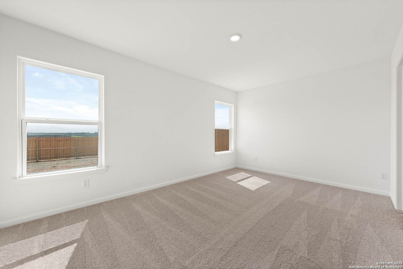 16008 Stratford Cove Lytle TX 78052