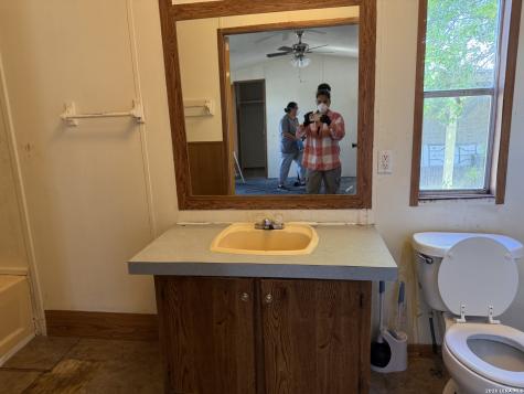 2811 Southern Breeze Hondo TX 78861