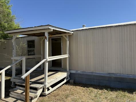 2811 Southern Breeze Hondo TX 78861