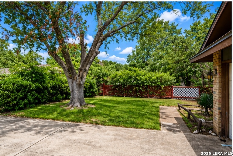618 Sawtooth San Antonio TX 78245