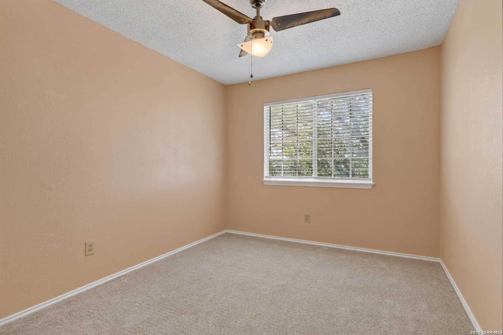 4210 Knollpond San Antonio TX 78247