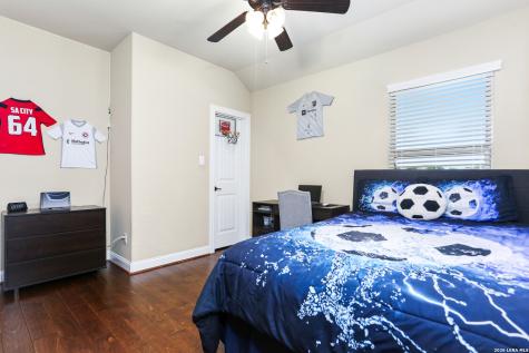 24006 Alpine Lodge San Antonio TX 78258