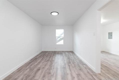 1339 Schley San Antonio TX 78210