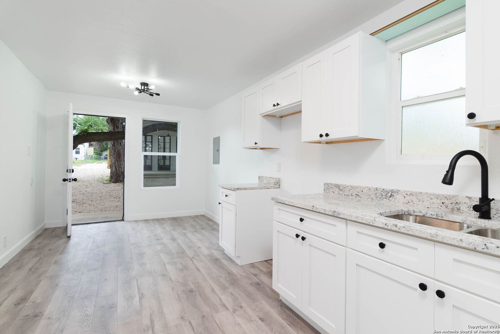 1339 Schley San Antonio TX 78210