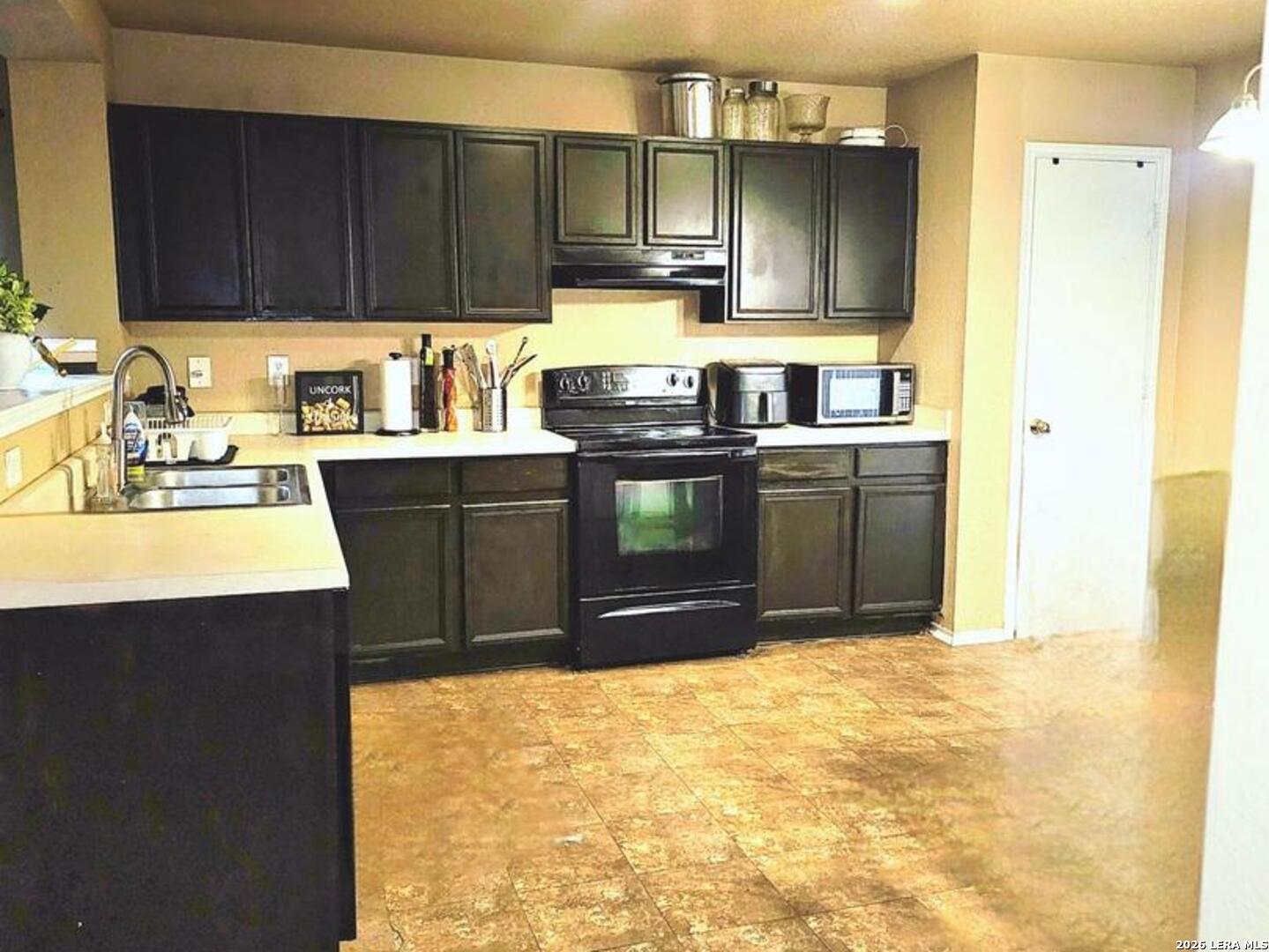 862 Barrel Point San Antonio TX 78251