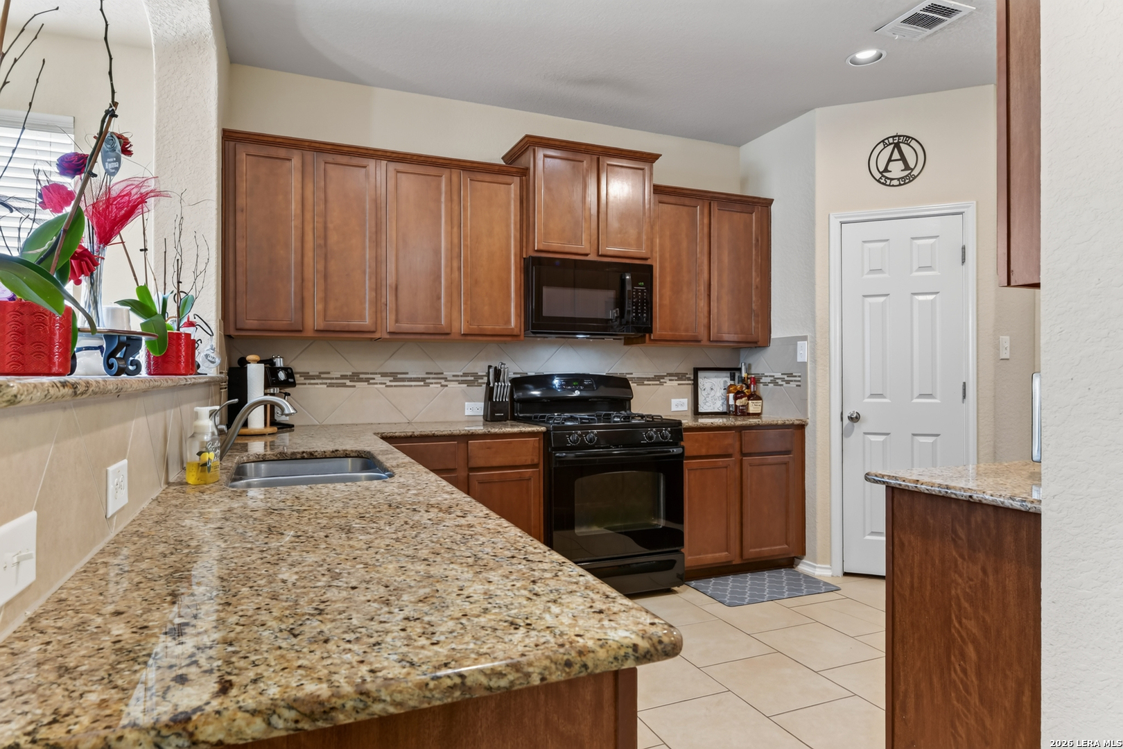 2965 Mineral Springs Schertz TX 78108