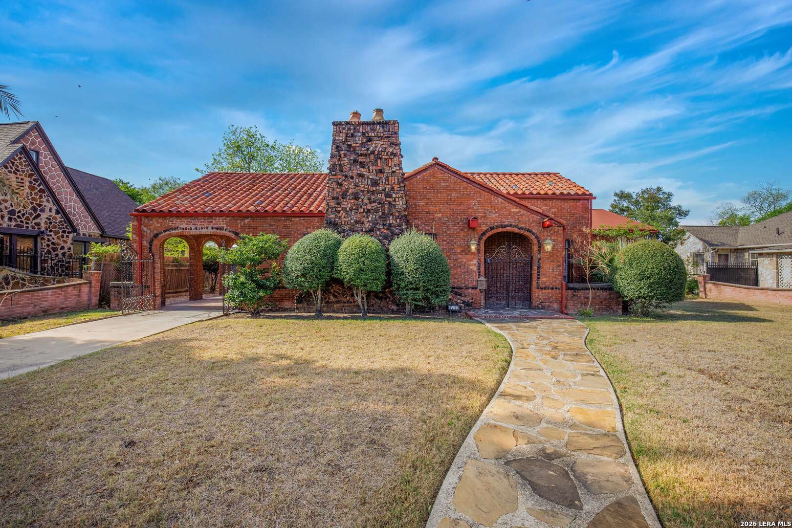 2150 W Summit Avenue San Antonio TX 78201