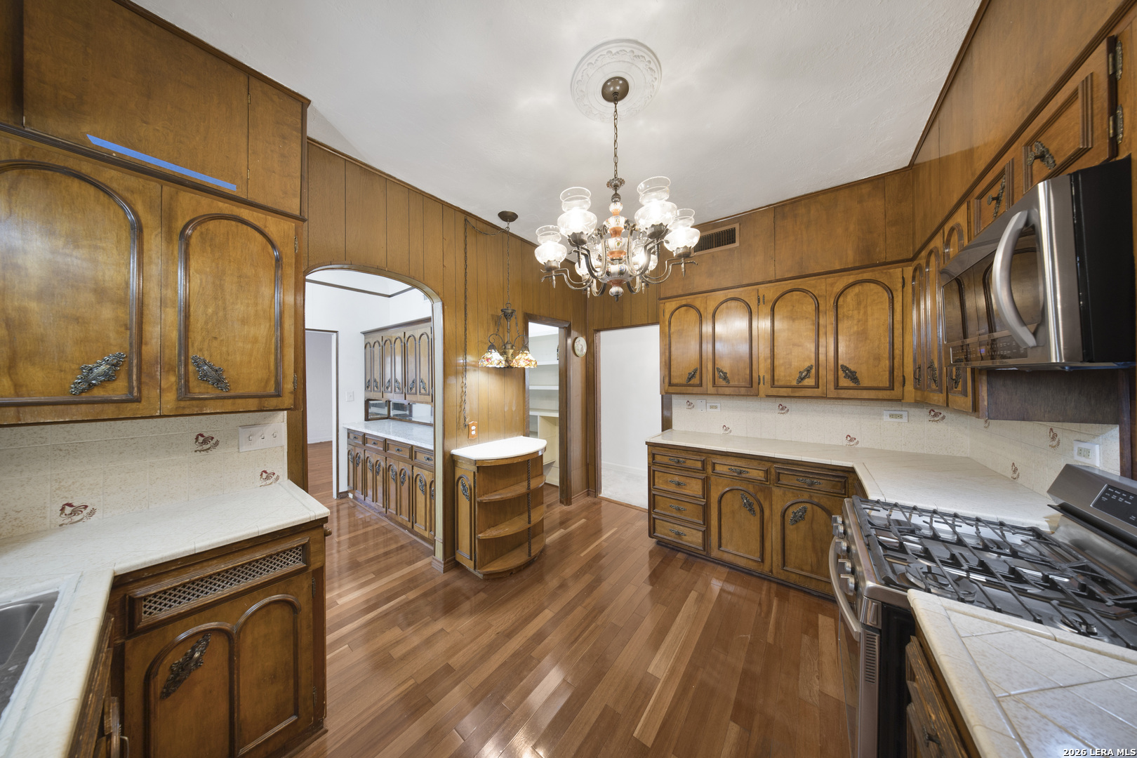 2150 W Summit Avenue San Antonio TX 78201