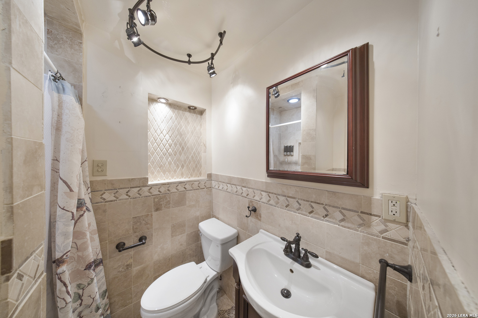 2150 W Summit Avenue San Antonio TX 78201