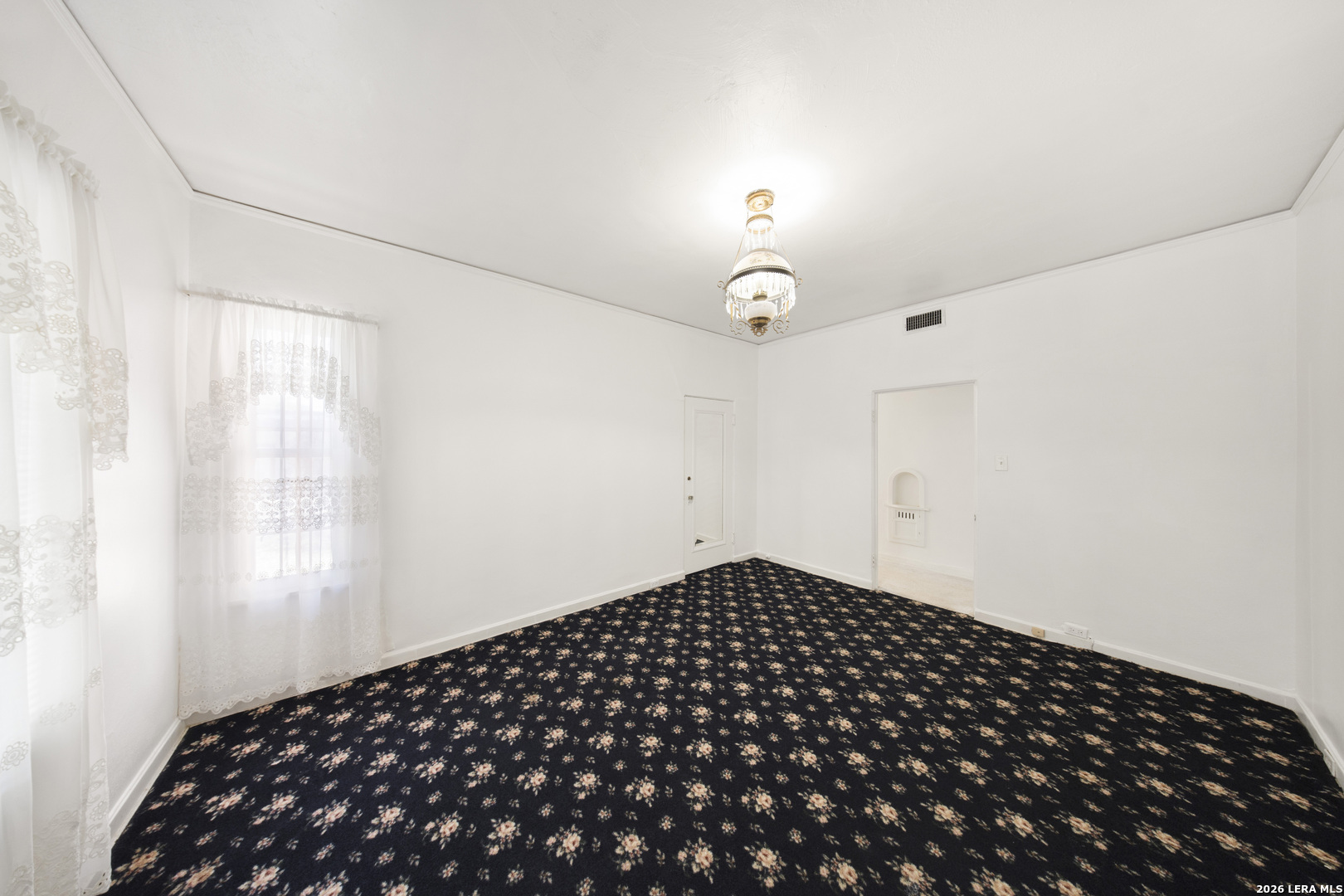 2150 W Summit Avenue San Antonio TX 78201