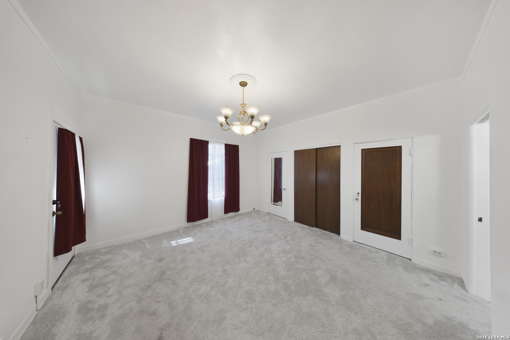 2150 W Summit Avenue San Antonio TX 78201