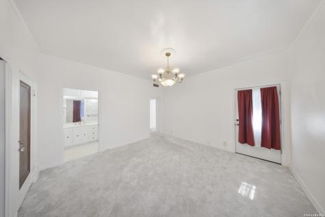 2150 W Summit Avenue San Antonio TX 78201