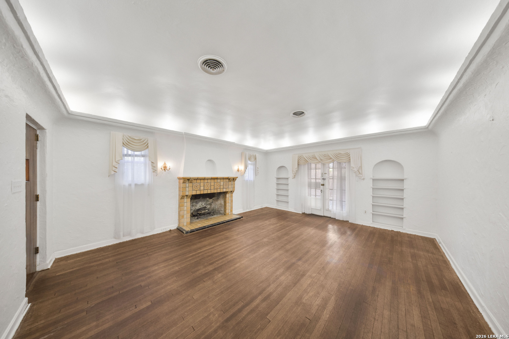 2150 W Summit Avenue San Antonio TX 78201