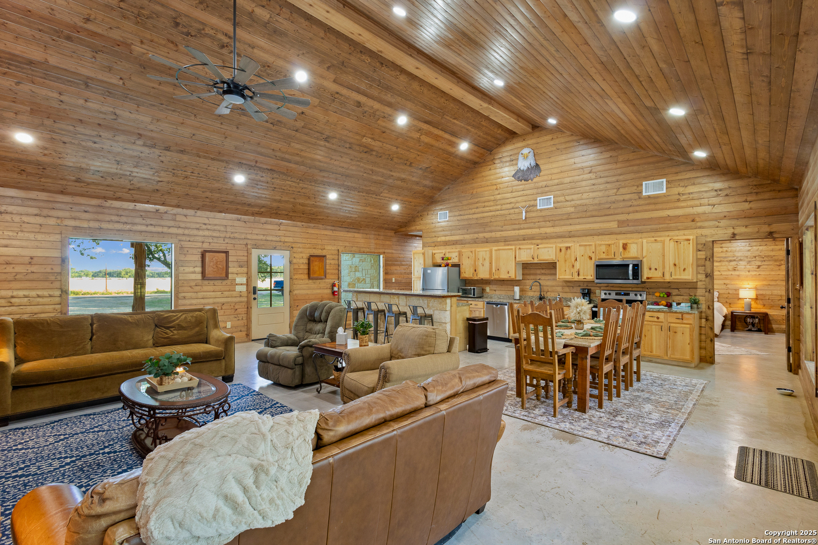 370 Johnny Seibert Lane Leakey TX 78873