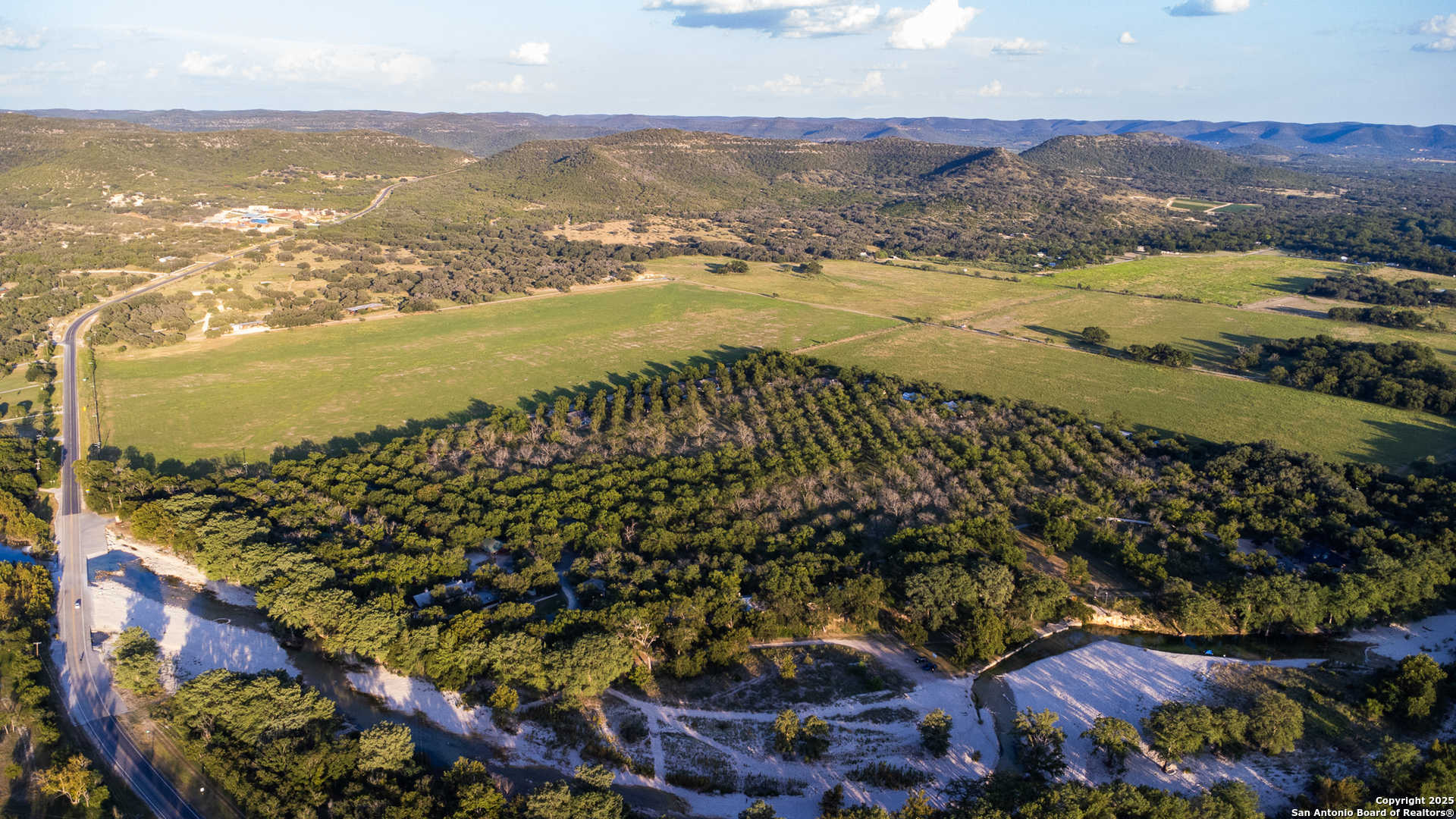 370 Johnny Seibert Lane Leakey TX 78873