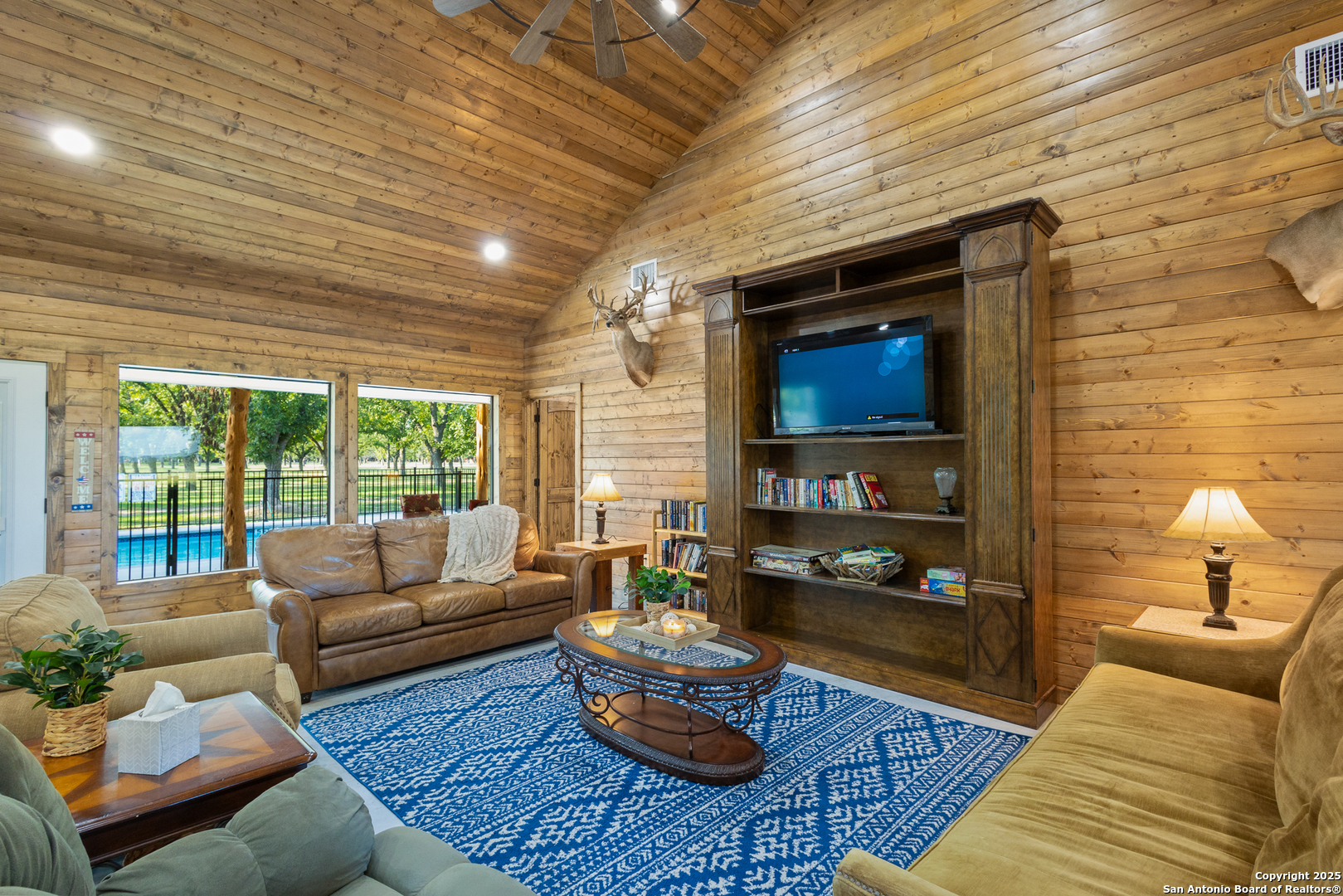 370 Johnny Seibert Lane Leakey TX 78873