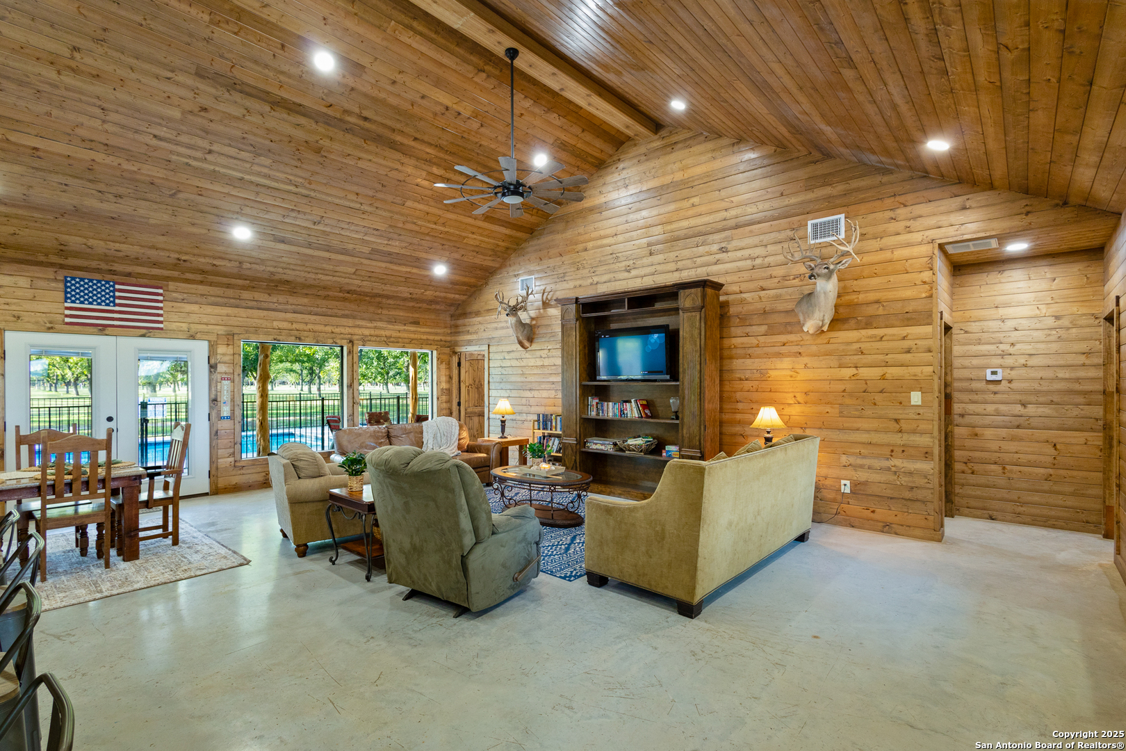 370 Johnny Seibert Lane Leakey TX 78873