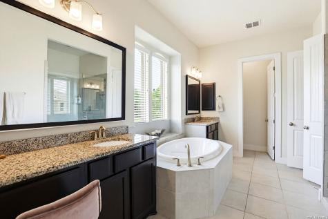159 Newcourt Boerne TX 78006