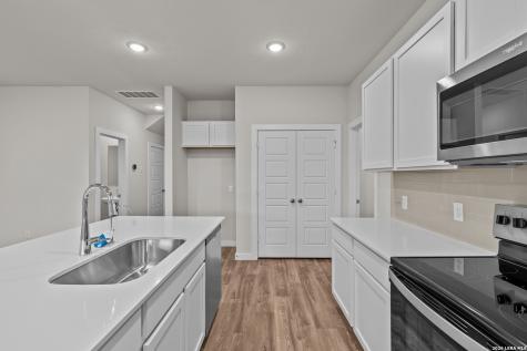 4347 Hobbiton Way New Braunfels TX 78130