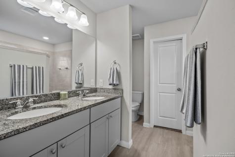 6651 Beehive San Antonio TX 78252