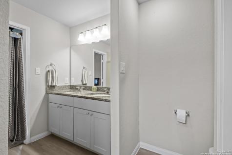 6651 Beehive San Antonio TX 78252
