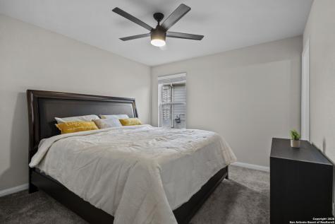 6651 Beehive San Antonio TX 78252