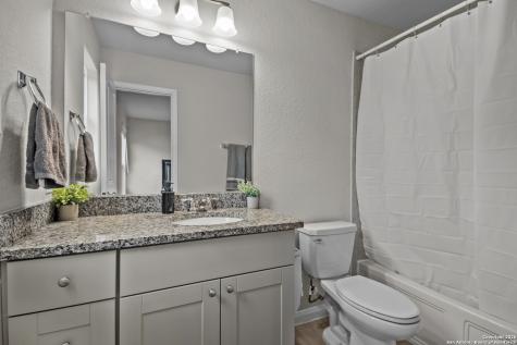 6651 Beehive San Antonio TX 78252